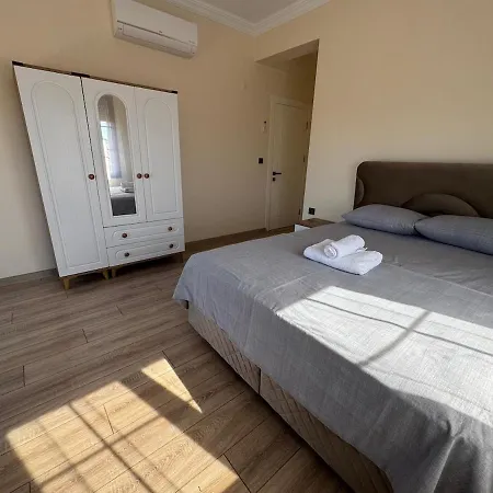 Charming With Swimming Pool Foça